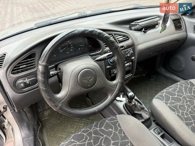 Деу Ланос 2004 у Ладижин на Automoto.ua Сірий Деу Ланос, об'ємом двигуна 1.5 л та пробігом 204 тис. км за 1850 $, фото 31 на Automoto.ua