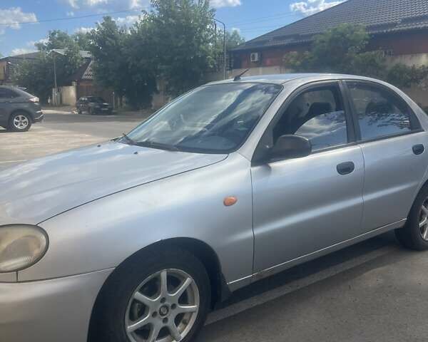 Сірий Деу Ланос, об'ємом двигуна 1.5 л та пробігом 193 тис. км за 2300 $, фото 1 на Automoto.ua