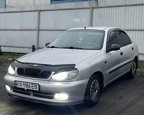 Серый Дэу Ланос, объемом двигателя 1.5 л и пробегом 250 тыс. км за 2300 $, фото 1 на Automoto.ua