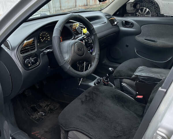 Серый Дэу Ланос, объемом двигателя 1.5 л и пробегом 250 тыс. км за 2300 $, фото 7 на Automoto.ua