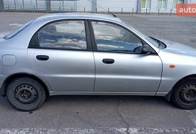 Сірий Деу Ланос, об'ємом двигуна 1.6 л та пробігом 161 тис. км за 2700 $, фото 4 на Automoto.ua