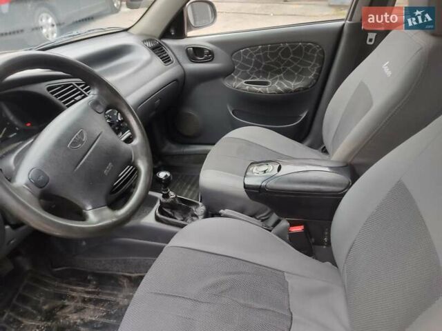 Серый Дэу Ланос, объемом двигателя 1.6 л и пробегом 280 тыс. км за 2700 $, фото 5 на Automoto.ua