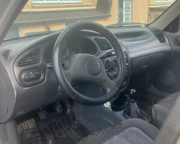 Сірий Деу Ланос, об'ємом двигуна 1.5 л та пробігом 193 тис. км за 2300 $, фото 5 на Automoto.ua