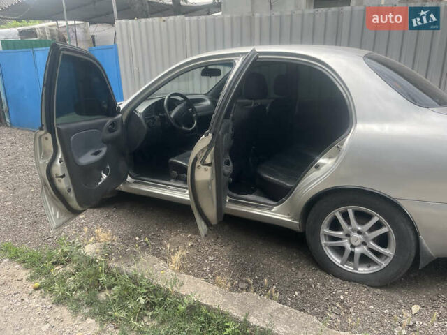 Серый Дэу Ланос, объемом двигателя 1.6 л и пробегом 298 тыс. км за 2100 $, фото 3 на Automoto.ua