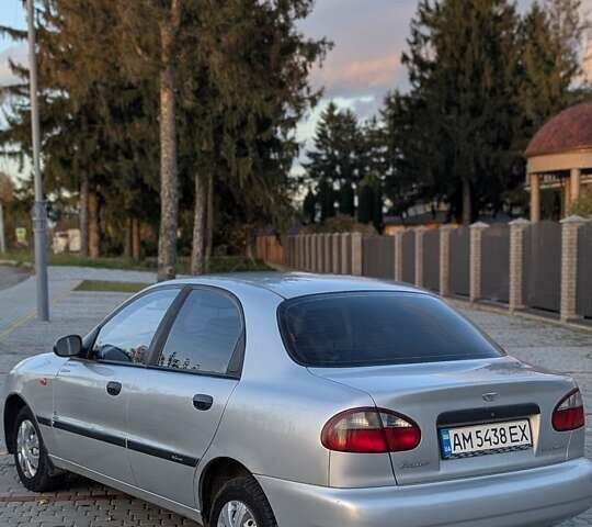 Деу Ланос 2004 у Старокостянтинів на Automoto.ua Сірий Деу Ланос, об'ємом двигуна 1.5 л та пробігом 183 тис. км за 2100 $, фото 9 на Automoto.ua