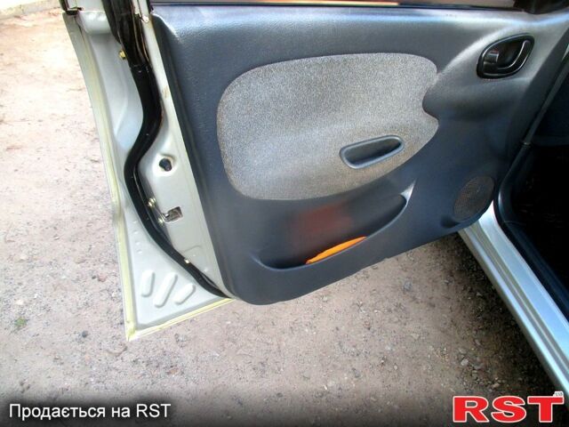 Сірий Деу Ланос, об'ємом двигуна 1.5 л та пробігом 0 тис. км за 2750 $, фото 6 на Automoto.ua