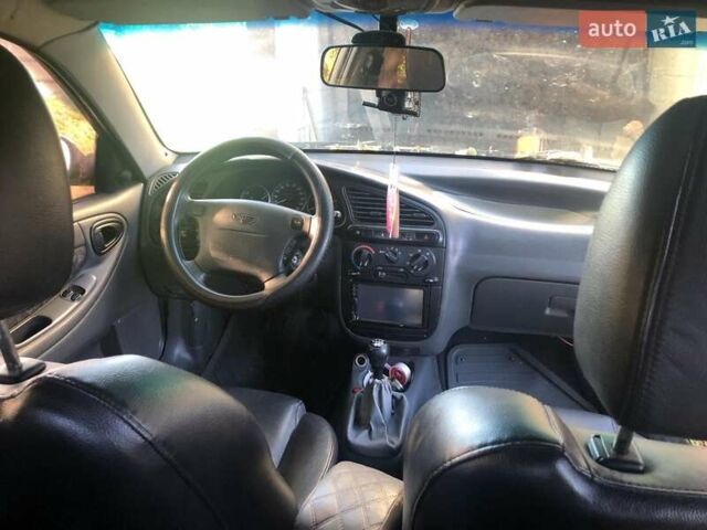 Сірий Деу Ланос, об'ємом двигуна 1.5 л та пробігом 220 тис. км за 1500 $, фото 5 на Automoto.ua