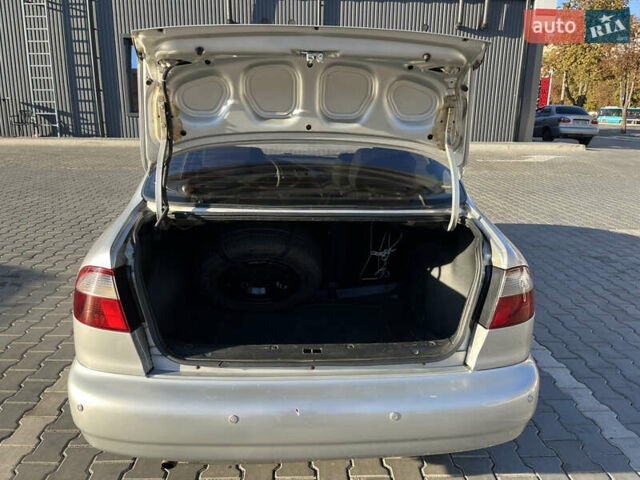 Серый Дэу Ланос, объемом двигателя 1.5 л и пробегом 192 тыс. км за 2700 $, фото 4 на Automoto.ua