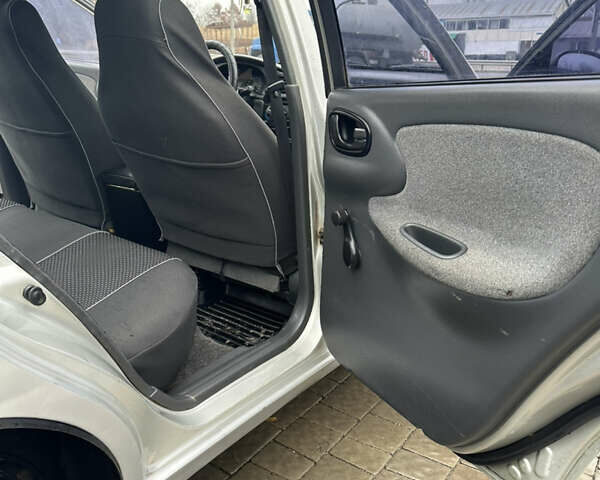 Сірий Деу Ланос, об'ємом двигуна 1.5 л та пробігом 192 тис. км за 1850 $, фото 4 на Automoto.ua