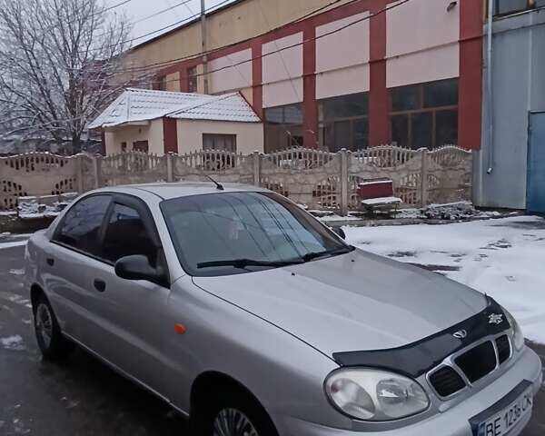 Серый Дэу Ланос, объемом двигателя 1.5 л и пробегом 184 тыс. км за 2000 $, фото 8 на Automoto.ua