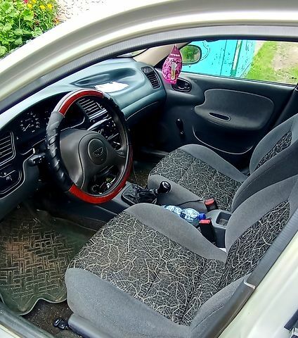 Сірий Деу Ланос, об'ємом двигуна 1.5 л та пробігом 240 тис. км за 2600 $, фото 4 на Automoto.ua