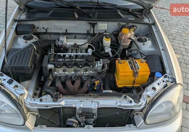 Деу Ланос 2004 у Старокостянтинів на Automoto.ua Сірий Деу Ланос, об'ємом двигуна 1.5 л та пробігом 183 тис. км за 2100 $, фото 10 на Automoto.ua