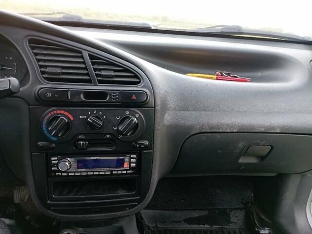 Серый Дэу Ланос, объемом двигателя 1.5 л и пробегом 214 тыс. км за 2200 $, фото 3 на Automoto.ua