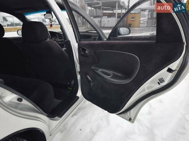 Серый Дэу Ланос, объемом двигателя 1.6 л и пробегом 237 тыс. км за 2800 $, фото 9 на Automoto.ua