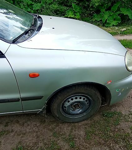 Сірий Деу Ланос, об'ємом двигуна 1.5 л та пробігом 240 тис. км за 2600 $, фото 1 на Automoto.ua