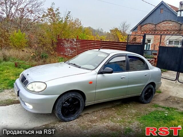 Серый Дэу Ланос, объемом двигателя 1.6 л и пробегом 224 тыс. км за 2000 $, фото 3 на Automoto.ua