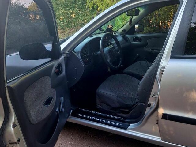 Сірий Деу Ланос, об'ємом двигуна 1.5 л та пробігом 0 тис. км за 1700 $, фото 3 на Automoto.ua