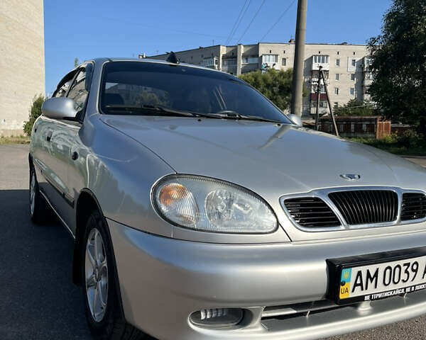 Сірий Деу Ланос, об'ємом двигуна 1.5 л та пробігом 242 тис. км за 2700 $, фото 1 на Automoto.ua