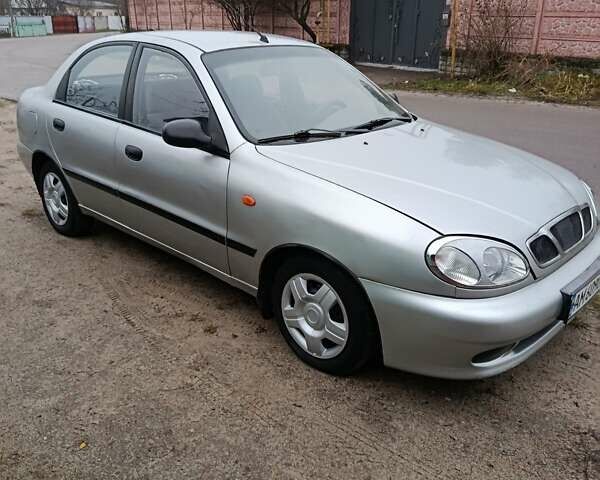 Сірий Деу Ланос, об'ємом двигуна 1.5 л та пробігом 257 тис. км за 1999 $, фото 1 на Automoto.ua