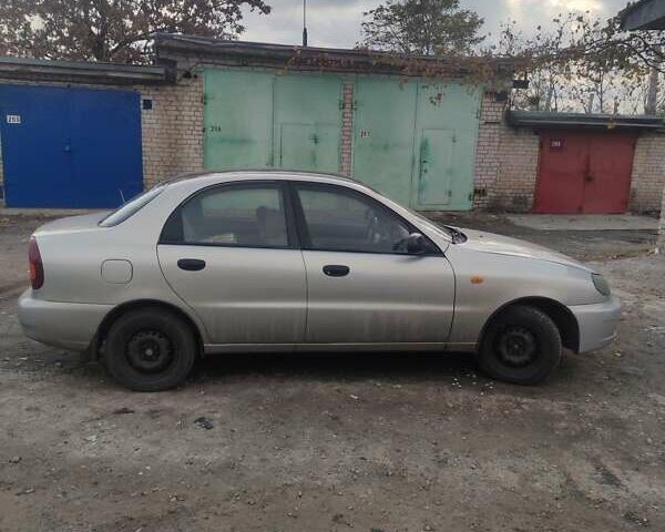 Серый Дэу Ланос, объемом двигателя 1.6 л и пробегом 238 тыс. км за 2599 $, фото 4 на Automoto.ua