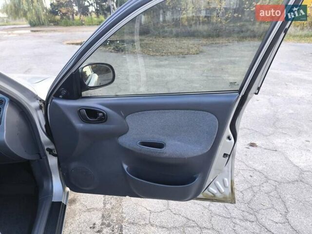 Дэу Ланос 2005 в Казатине на Automoto.ua Серый Дэу Ланос, объемом двигателя 1.5 л и пробегом 288 тыс. км за 2499 $, фото 11 на Automoto.ua