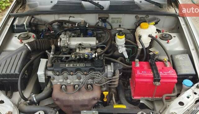 Серый Дэу Ланос, объемом двигателя 1.5 л и пробегом 350 тыс. км за 2800 $, фото 9 на Automoto.ua