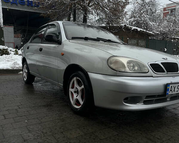 Сірий Деу Ланос, об'ємом двигуна 1.5 л та пробігом 200 тис. км за 2000 $, фото 3 на Automoto.ua