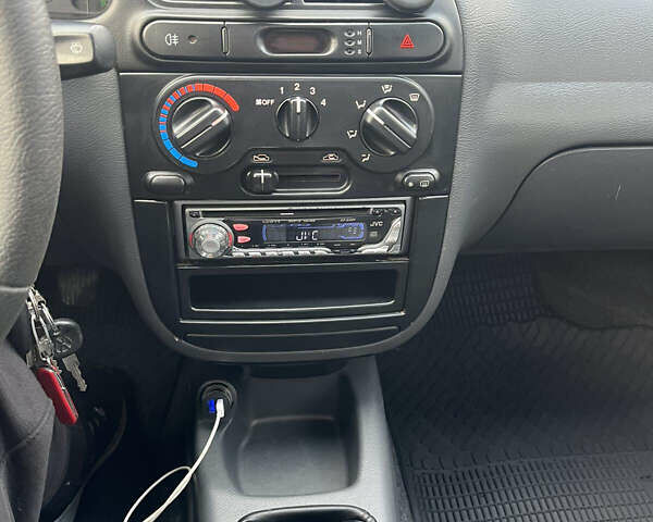 Сірий Деу Ланос, об'ємом двигуна 1.5 л та пробігом 110 тис. км за 1650 $, фото 22 на Automoto.ua