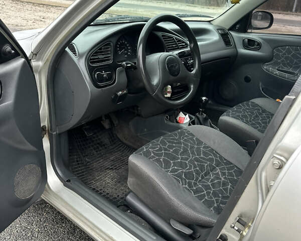 Сірий Деу Ланос, об'ємом двигуна 1.5 л та пробігом 224 тис. км за 2550 $, фото 8 на Automoto.ua