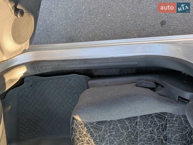 Сірий Деу Ланос, об'ємом двигуна 1.5 л та пробігом 67 тис. км за 3700 $, фото 33 на Automoto.ua