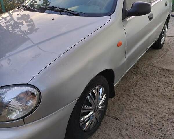 Сірий Деу Ланос, об'ємом двигуна 1.6 л та пробігом 231 тис. км за 2399 $, фото 5 на Automoto.ua