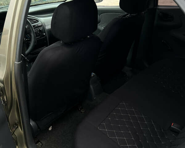 Сірий Деу Ланос, об'ємом двигуна 1.5 л та пробігом 210 тис. км за 2490 $, фото 17 на Automoto.ua