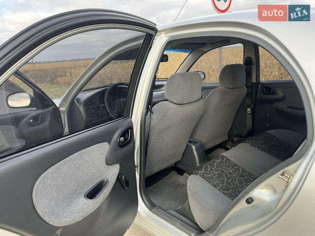 Сірий Деу Ланос, об'ємом двигуна 1.5 л та пробігом 110 тис. км за 1650 $, фото 31 на Automoto.ua