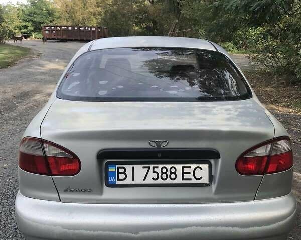 Сірий Деу Ланос, об'ємом двигуна 1.5 л та пробігом 184 тис. км за 2000 $, фото 1 на Automoto.ua