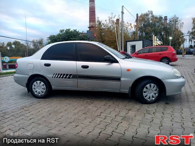 Дэу Ланос 2005 в Черновцах на Automoto.ua Серый Дэу Ланос, объемом двигателя 1.3 л и пробегом 333 тыс. км за 1999 $, фото 5 на Automoto.ua