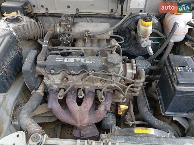 Сірий Деу Ланос, об'ємом двигуна 1.5 л та пробігом 150 тис. км за 1700 $, фото 7 на Automoto.ua