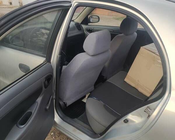 Серый Дэу Ланос, объемом двигателя 1.6 л и пробегом 238 тыс. км за 2599 $, фото 6 на Automoto.ua