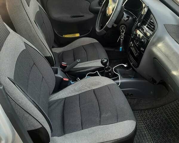 Серый Дэу Ланос, объемом двигателя 1.5 л и пробегом 350 тыс. км за 2900 $, фото 3 на Automoto.ua