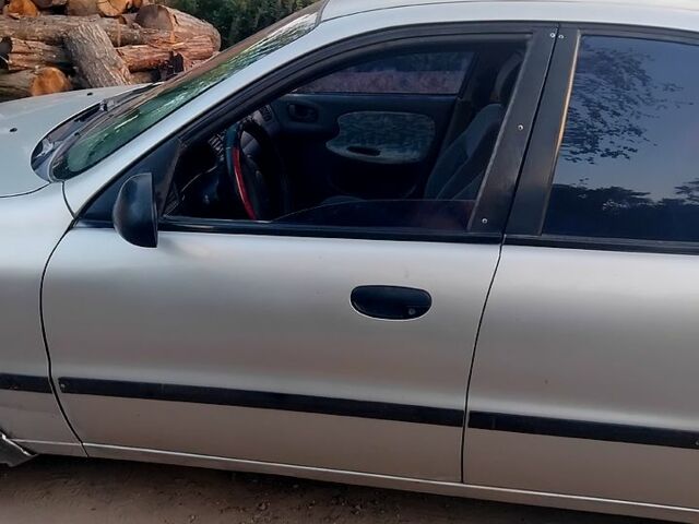 Серый Дэу Ланос, объемом двигателя 1.5 л и пробегом 100 тыс. км за 1600 $, фото 1 на Automoto.ua