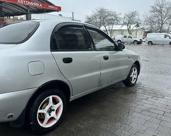 Сірий Деу Ланос, об'ємом двигуна 1.5 л та пробігом 200 тис. км за 2000 $, фото 5 на Automoto.ua