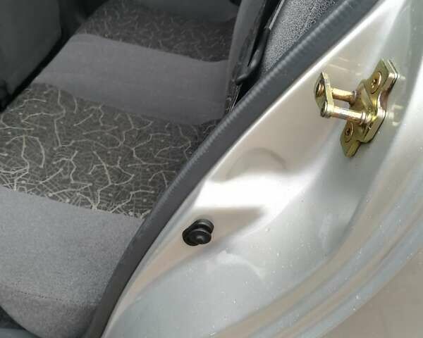 Серый Дэу Ланос, объемом двигателя 1.5 л и пробегом 77 тыс. км за 3400 $, фото 18 на Automoto.ua