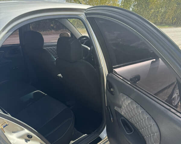Сірий Деу Ланос, об'ємом двигуна 1.5 л та пробігом 200 тис. км за 3200 $, фото 4 на Automoto.ua