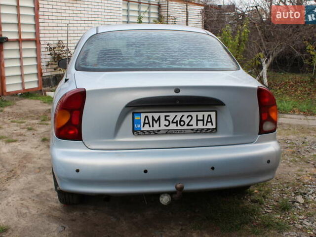 Деу Ланос 2005 у Житомирі на Automoto.ua Сірий Деу Ланос, об'ємом двигуна 1.6 л та пробігом 215 тис. км за 1750 $, фото 2 на Automoto.ua