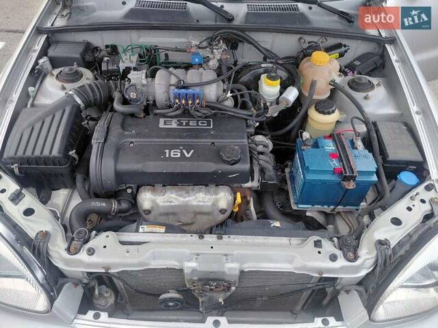 Серый Дэу Ланос, объемом двигателя 1.6 л и пробегом 188 тыс. км за 3200 $, фото 14 на Automoto.ua