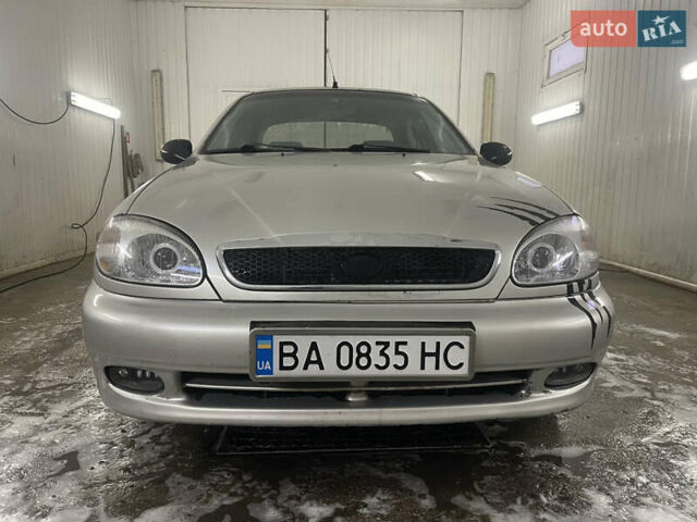 Серый Дэу Ланос, объемом двигателя 1.5 л и пробегом 242 тыс. км за 2500 $, фото 2 на Automoto.ua