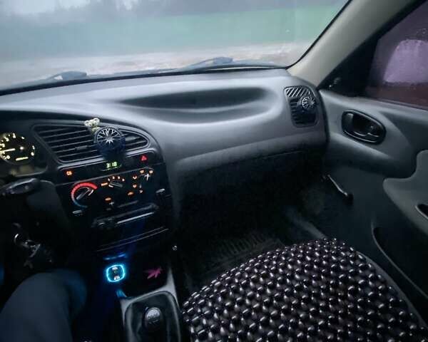 Сірий Деу Ланос, об'ємом двигуна 1.5 л та пробігом 200 тис. км за 2400 $, фото 19 на Automoto.ua