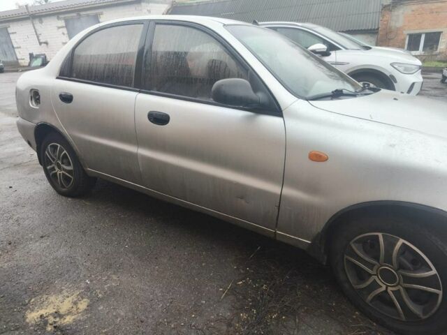 Серый Дэу Ланос, объемом двигателя 1.5 л и пробегом 150 тыс. км за 1100 $, фото 3 на Automoto.ua