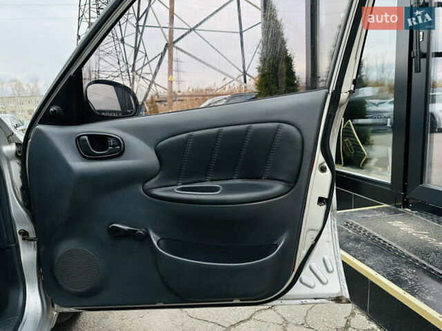 Сірий Деу Ланос, об'ємом двигуна 1.5 л та пробігом 350 тис. км за 2200 $, фото 24 на Automoto.ua