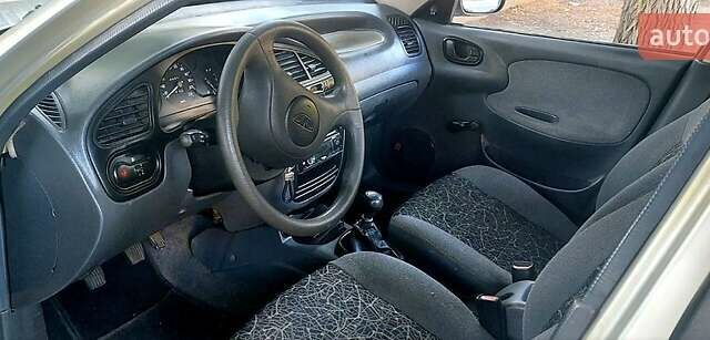 Дэу Ланос 2005 в Днепре (Днепропетровске) на Automoto.ua Серый Дэу Ланос, объемом двигателя 1.5 л и пробегом 134 тыс. км за 2200 $, фото 2 на Automoto.ua