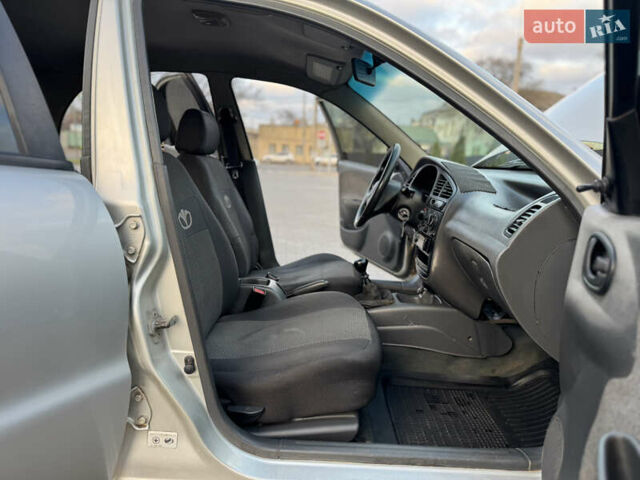 Сірий Деу Ланос, об'ємом двигуна 1.5 л та пробігом 176 тис. км за 2400 $, фото 33 на Automoto.ua